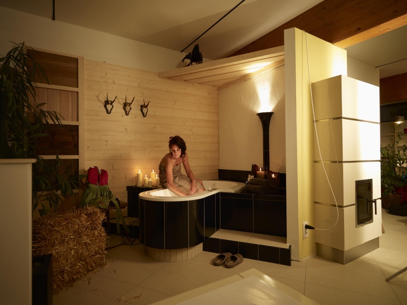 Wellness & SPA Ausstellung Hilpert Fulda Dampfbad, Kachelofen, Kamin