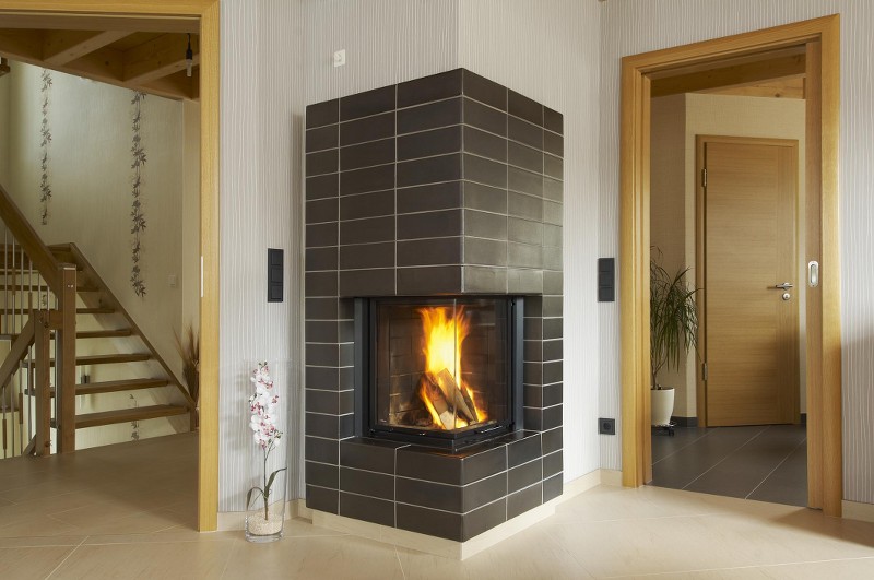 moderner Kamin in Keramik und zweiseitig Glas - HILPERT - Feuer & Spa