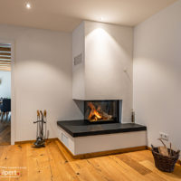 Privatspa-SCH-Kamin-Modern_schiefer