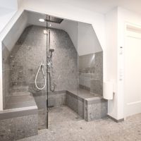 PrivatbadVOI Dampfdusche Privatspa Dampfbad Dusche Privat Zuhause Badezimmer Wohnhaus Umbau Dachschräge Dachgeschoss