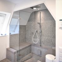 PrivatbadVOI Dampfdusche Privatspa Dampfbad Dusche Privat Zuhause Badezimmer Wohnhaus Umbau Dachschräge Dachgeschoss