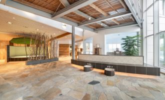 GochNess – Wärmebank mit Sprudel-Fussbecken und Whirlpool