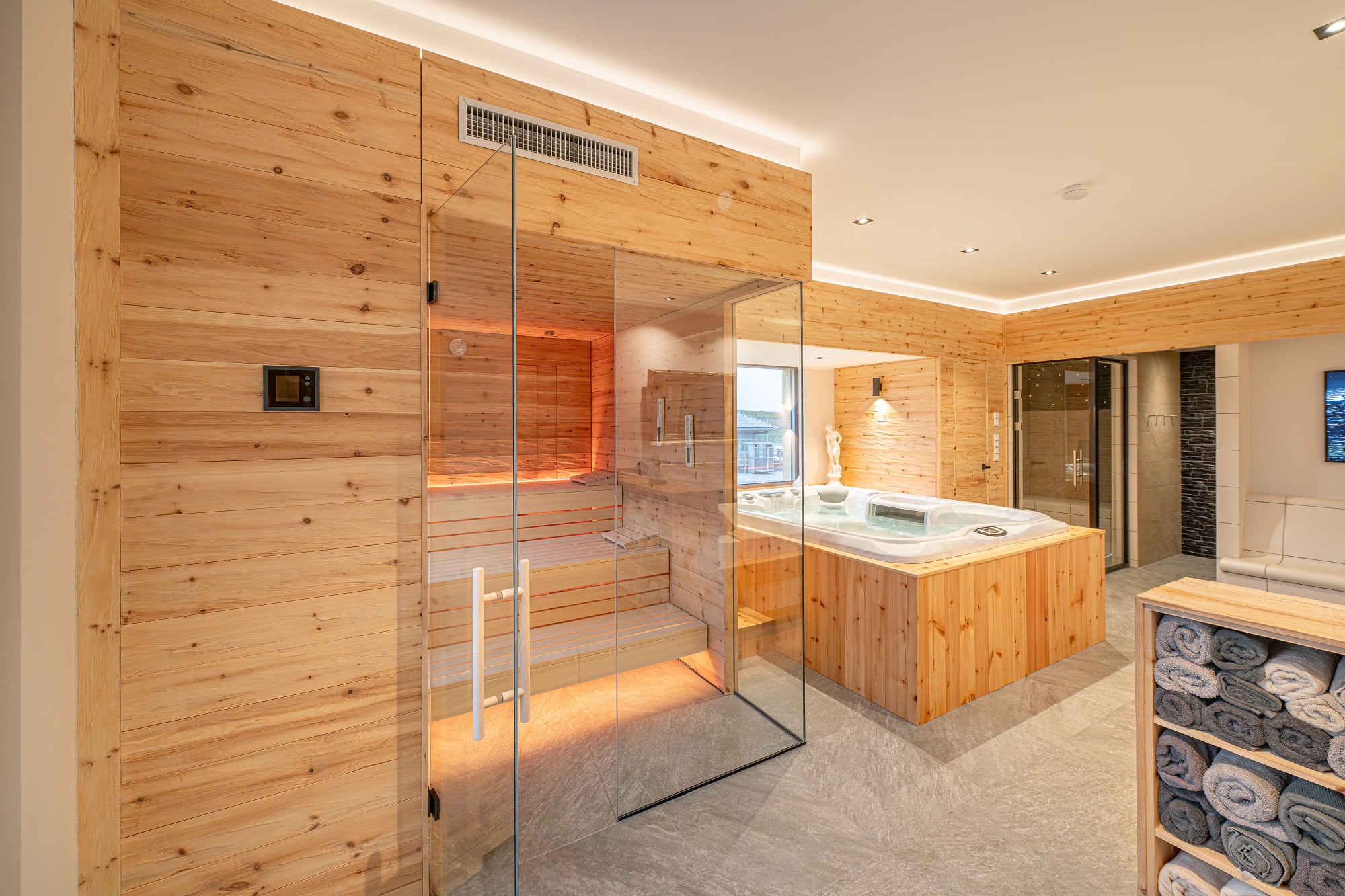 Exklusives Hilpert Privat-Spa TRA – Alpine Wellness im Eigenheim