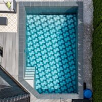 Aussenpool WAK mit handgefertigter Baukeramik - Keramikfliesen aus der Manufaktur Hilpert Fulda